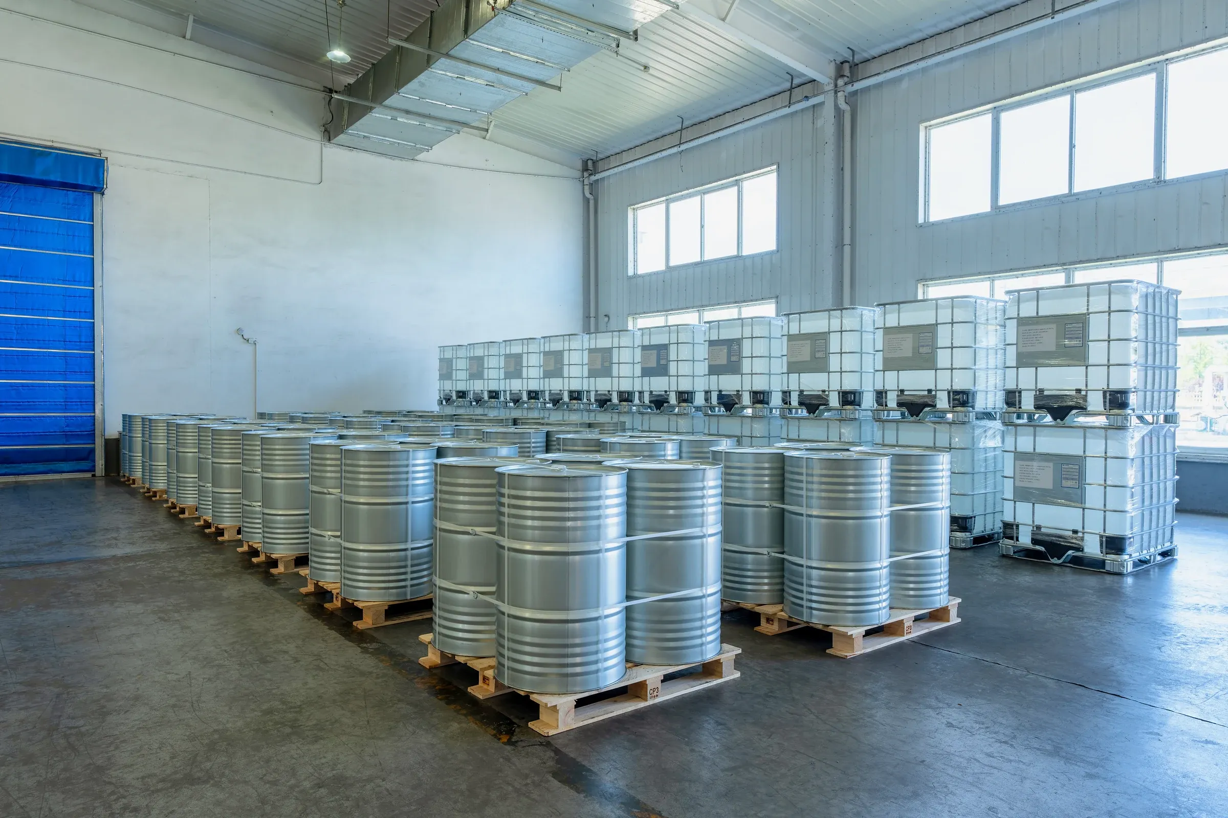 On-site storage · Metal drums and IBCs